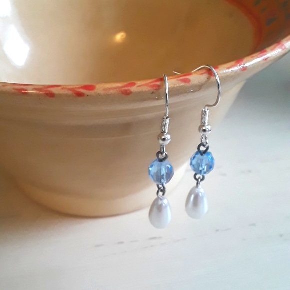 Beautiful Vintage Glass Bead Earrings,  Sterling Silver Hooks, Hand Crafted - Picture 5 of 5